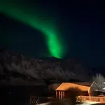 Σπίτι διακοπών Fantastic House With Seafront In Gryllefjord