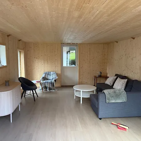 Fantastic House By The Sea In Gryllefjord