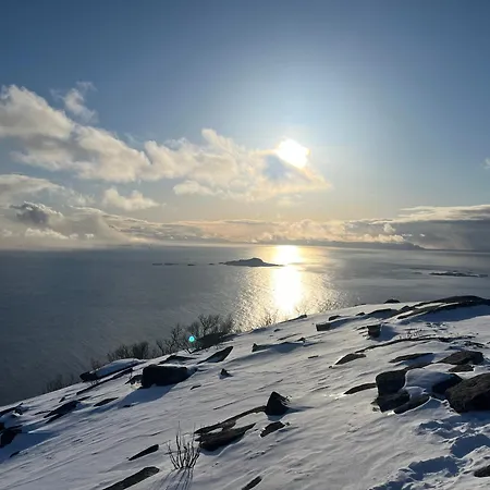 Fantastic House By The Sea In * Gryllefjord