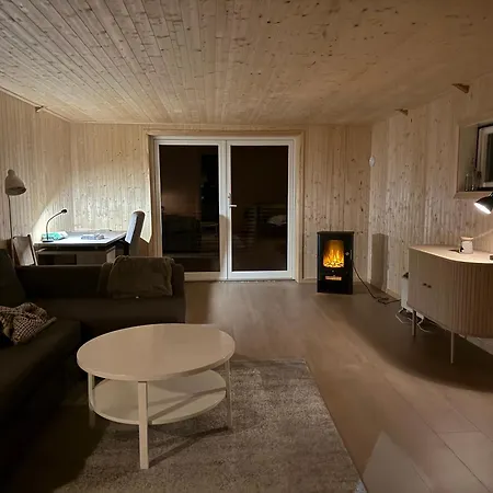 Fantastic House By The Sea In Gryllefjord